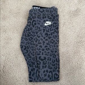 Nike leopard print leggings